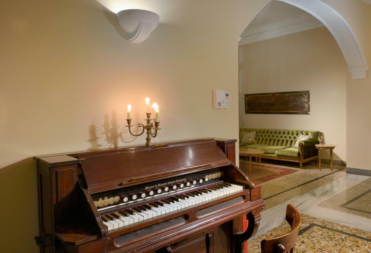 Athenian Vintage Apartments エクステリア 写真